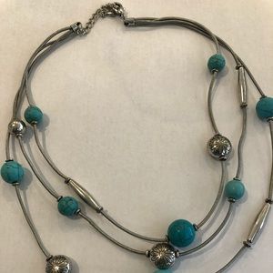 Blue turquoise look with silver accents